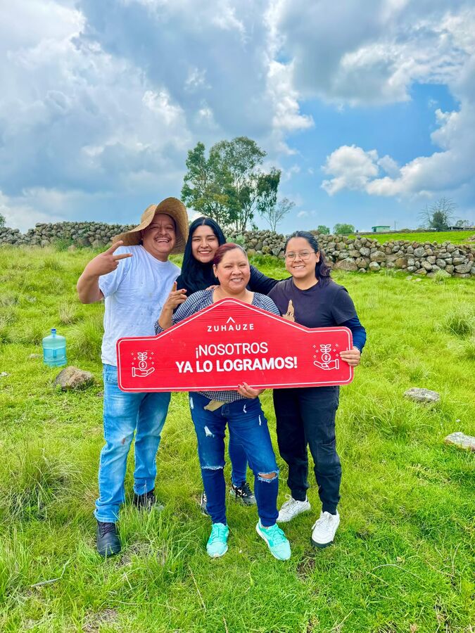 Cliente Zuhauze en su terreno